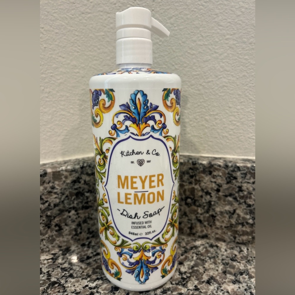 Lemon Verbena ~ Meyer Lemon Dish Soap 32 fl oz Home & Body Co.